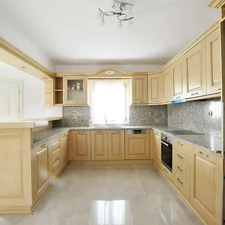 Beba'S Villas Batsi Exterior photo